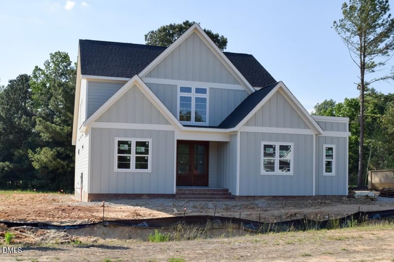 215 Broadleaf Ln, Youngsville, NC 27596