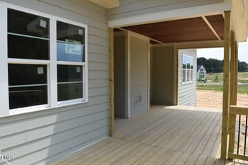 215 Broadleaf Ln, Youngsville, NC 27596