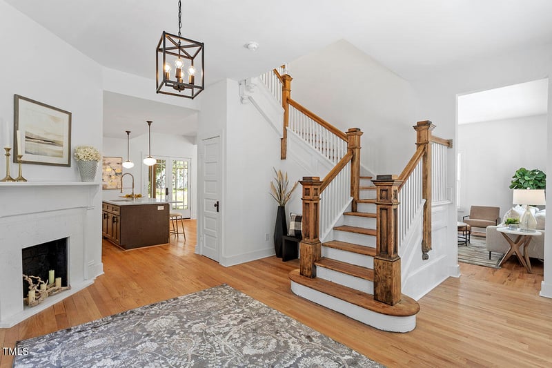 215 E Cabarrus St, Raleigh, NC 27601