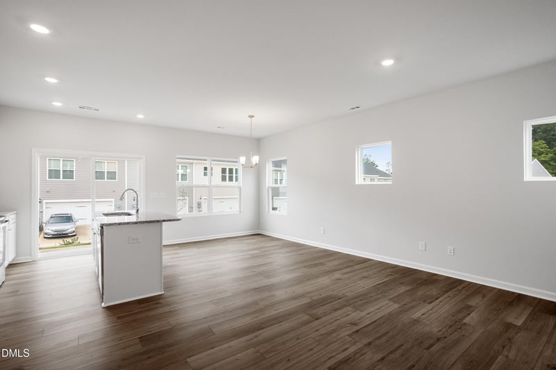 215 Central Townes Way #323, Raleigh, NC 27603