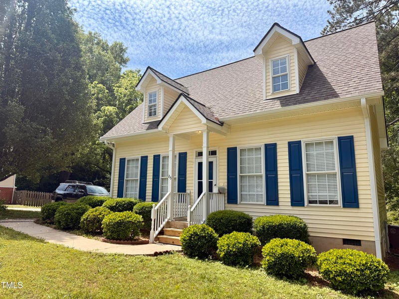 215 Chestnut Ave, Wake Forest, NC 27587