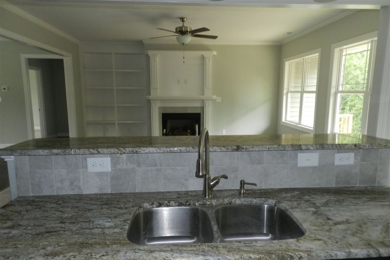 215 Coral Ridge Dr, Clayton, NC 27520