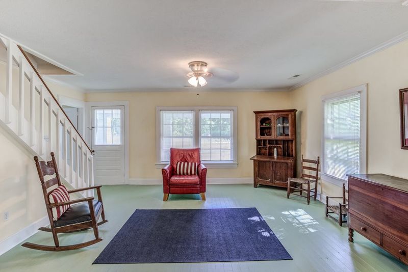 215 Cut Across Rd, Selma, NC 27576