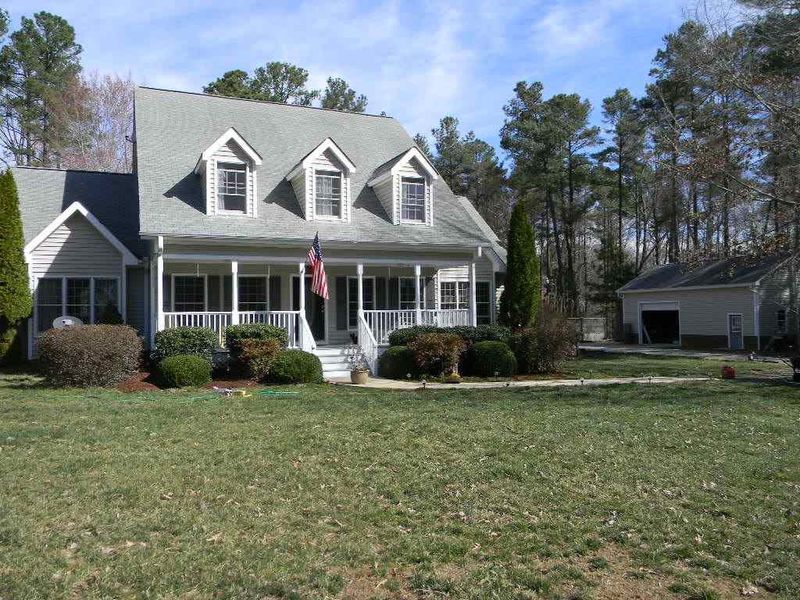 215 Deer Ridge Dr, Chapel Hill, NC 27516