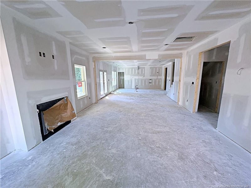 215 Devane St, Fayetteville, NC 28305