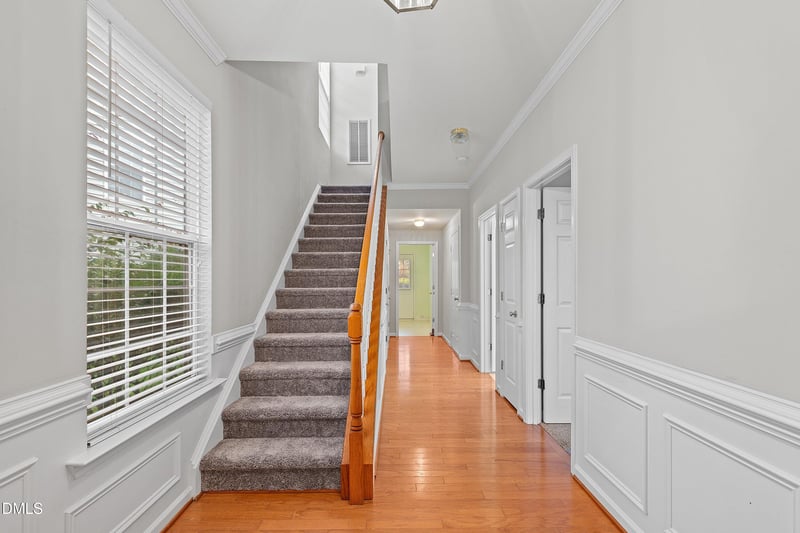 215 Dixon Ave, Cary, NC 27513