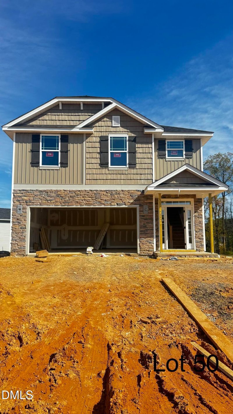 215 Drayton Hall Ln, Sanford, NC 27330