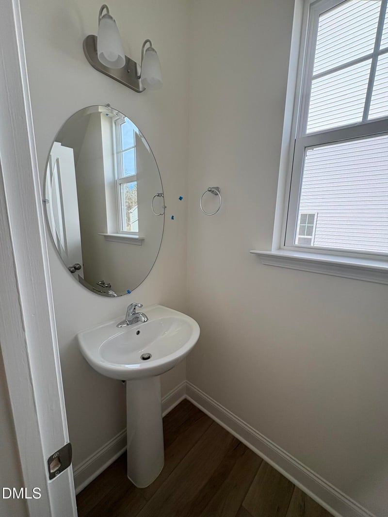 215 Faith Ave, Sanford, NC 27330