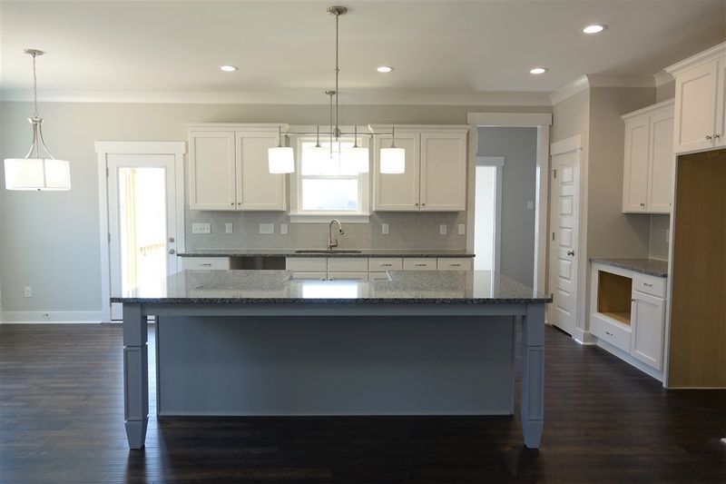 215 Farmall Dr, Smithfield, NC 27577