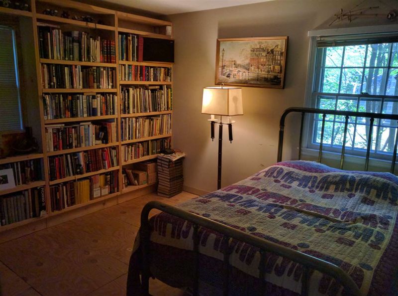 215 Governor Burke Rd, Hillsborough, NC 27278
