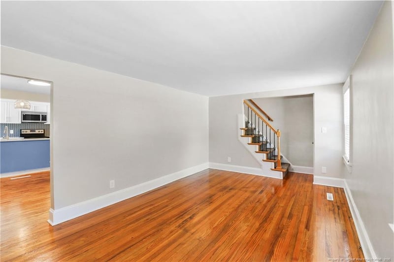 215 Hinsdale Ave, Fayetteville, NC 28305