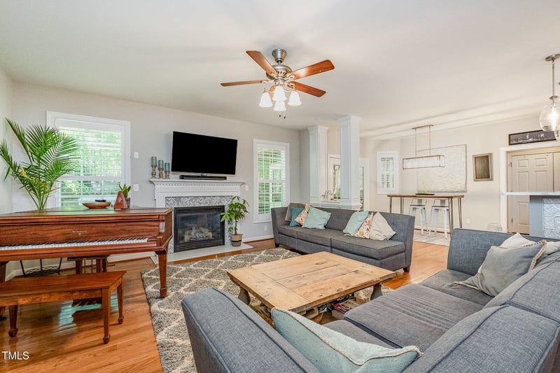 215 Hopesworth Ct, Hillsborough, NC 27278