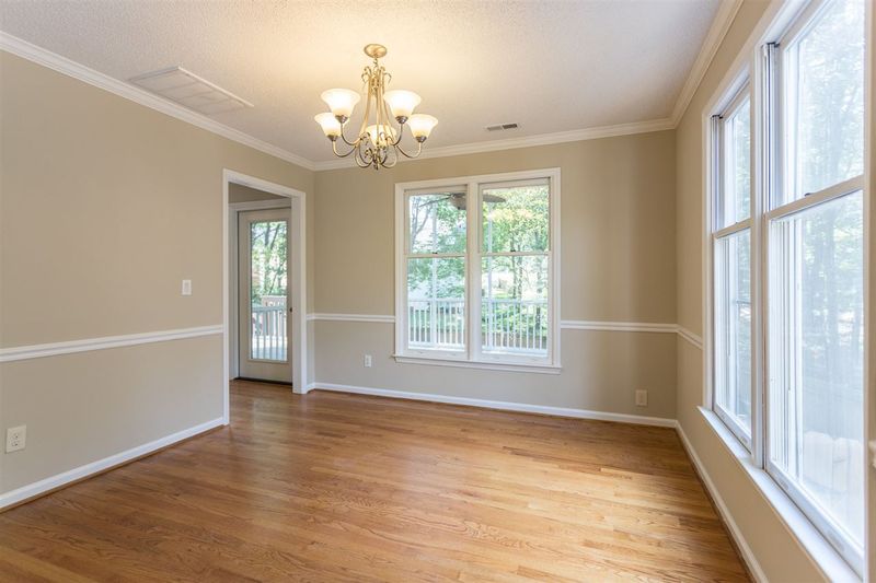 215 Kronos Ln, Cary, NC 27513
