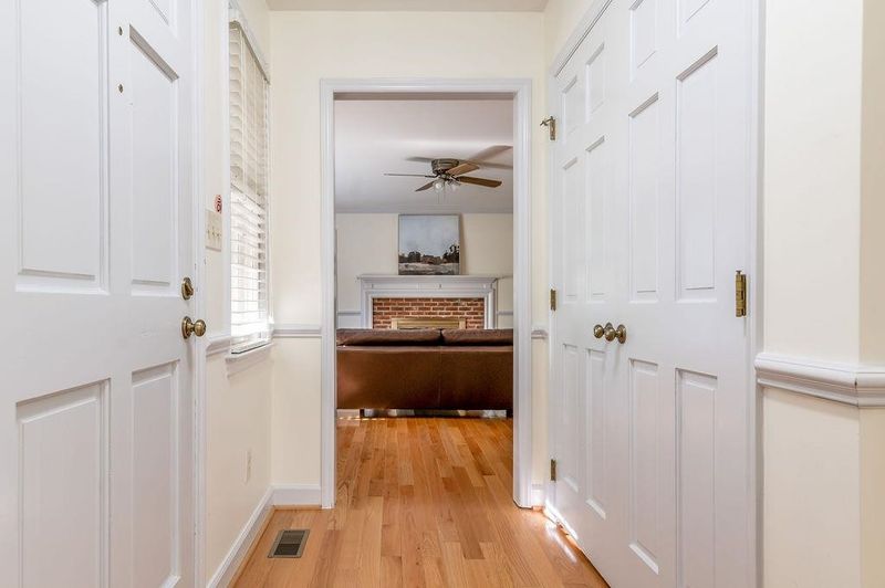 215 Lawrence Rd, Cary, NC 27511