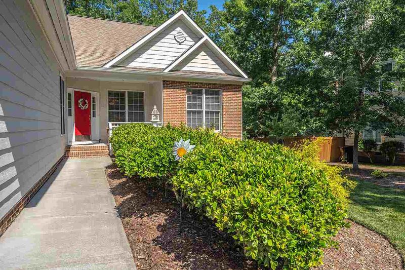 215 Loblolly Dr, Durham, NC 27712