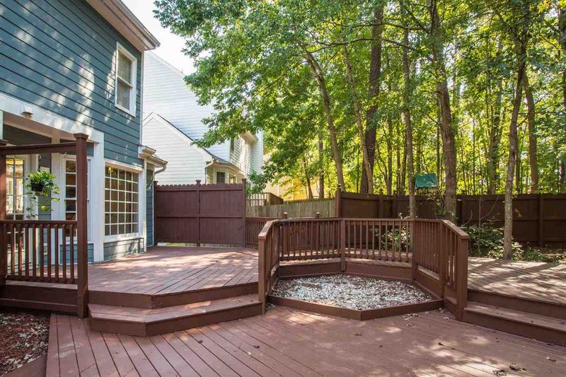 215 Lost Tree Ln, Cary, NC 27513