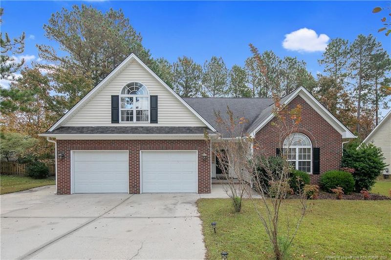 215 Maplewood Dr, Sanford, NC 27332