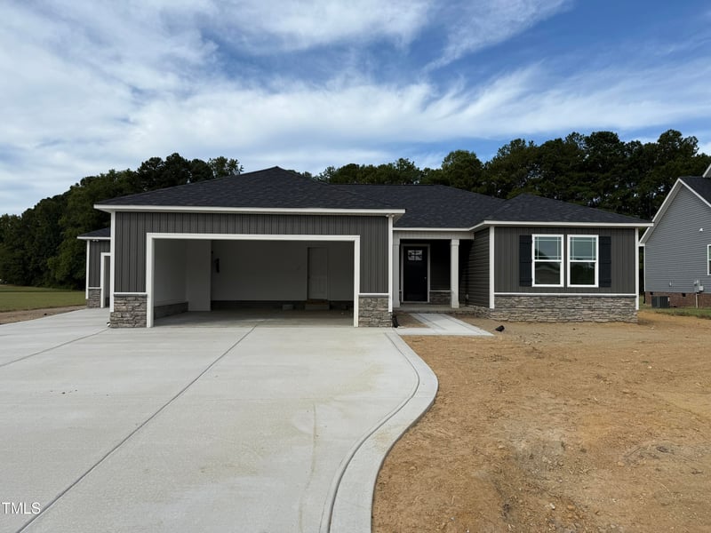 215 Maxwell Farm Ln, Selma, NC 27576
