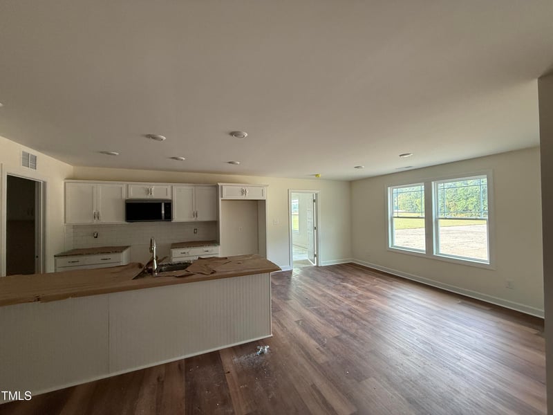 215 Maxwell Farm Ln, Selma, NC 27576