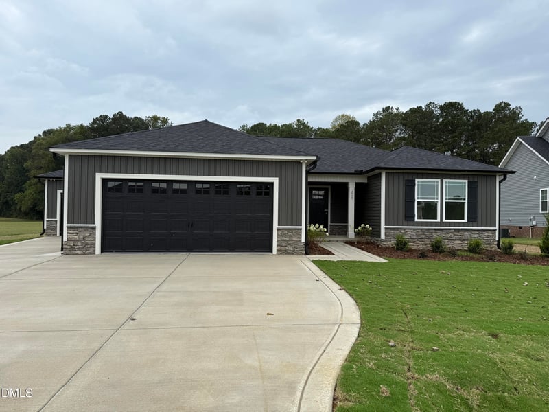 215 Maxwell Farm Ln, Selma, NC 27576