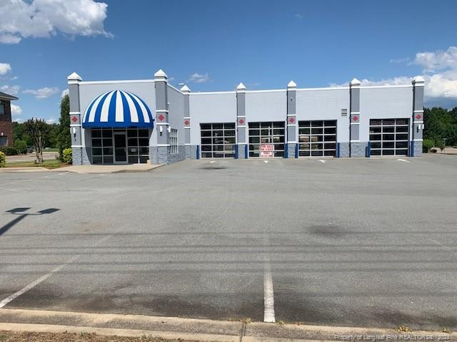 215 Meed Ct, Fayetteville, NC 28303