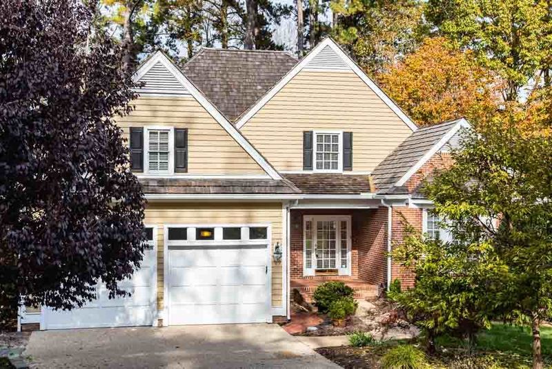 215 Mill Race Dr, Chapel Hill, NC 27514