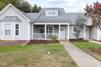 215 Moss Creek Dr, Clayton, NC 27520