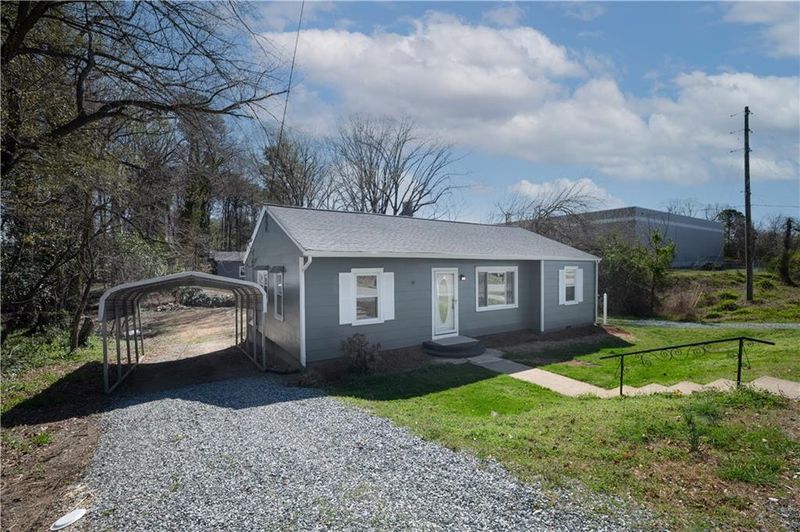 215 N Cobb Ave, Burlington, NC 27217