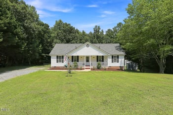 215 Nelson Ct, Clayton, NC 27520