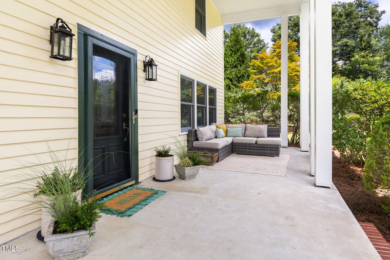 215 Occoneechee St, Hillsborough, NC 27278