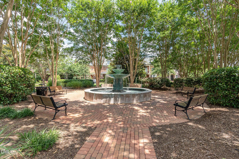 215 Oval Park Pl, Chapel Hill, NC 27517