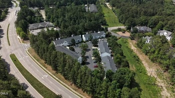 215 Pointe Crest Ct, Cary, NC 27513