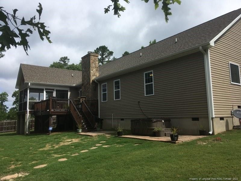 215 Roberts Rd, Sanford, NC 27332