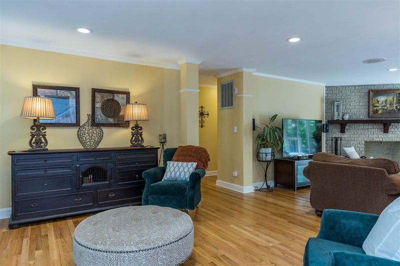 215 Ronaldsby Dr, Cary, NC 27511