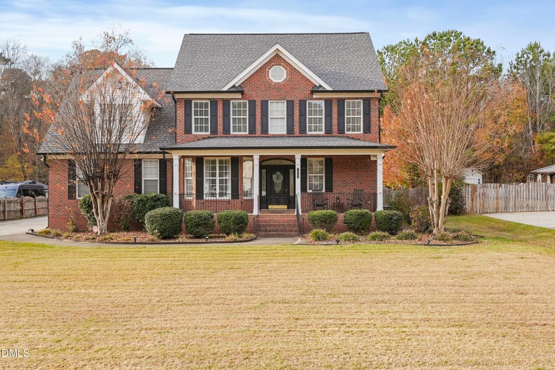 215 St Jiles Dr, Clayton, NC 27520