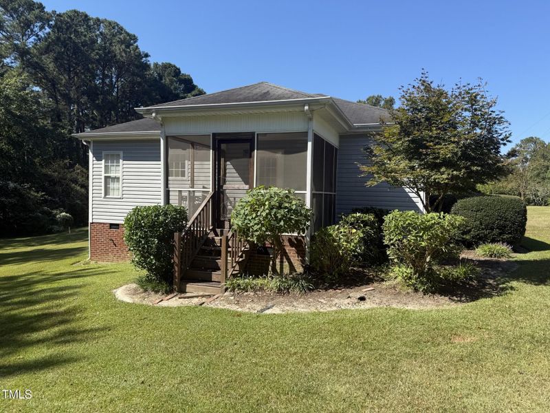 215 Stephenson Rd, Benson, NC 27504