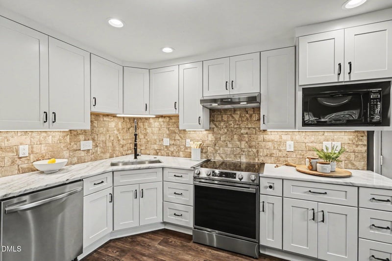 215 Torain St, Hillsborough, NC 27278