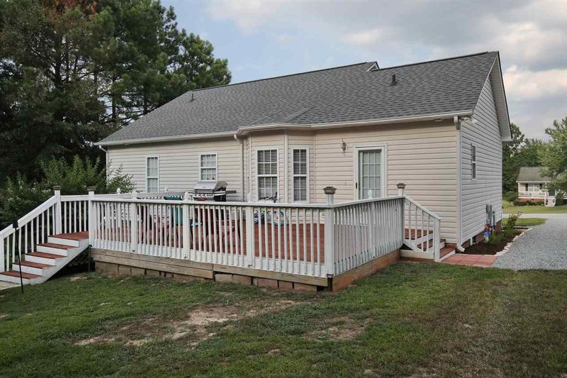 215 Trail Rg, Benson, NC 27504