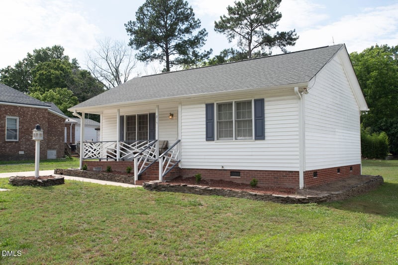 215 Vance St, Zebulon, NC 27597