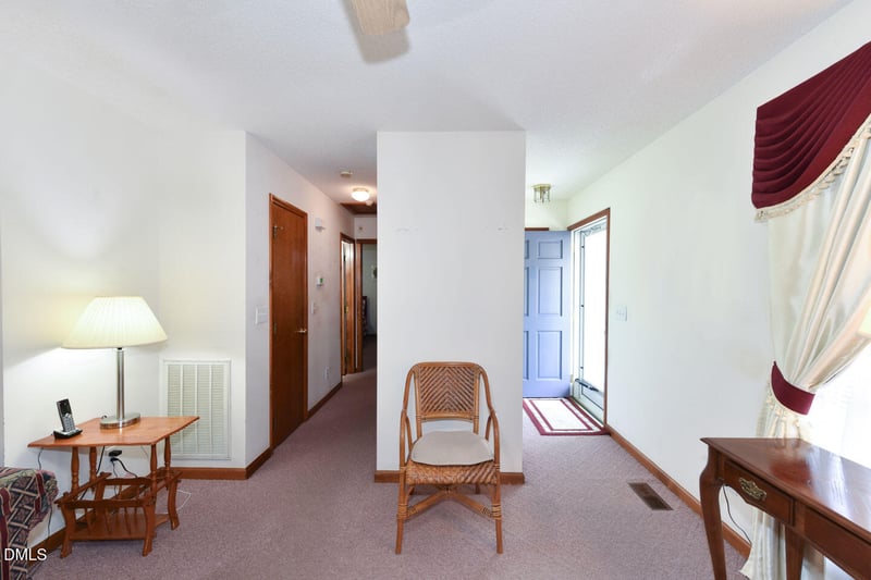 215 Vance St, Zebulon, NC 27597
