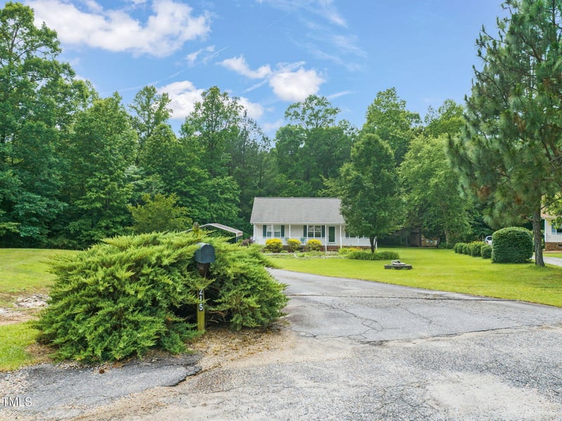 215 Virginia Pine Dr, Clayton, NC 27520