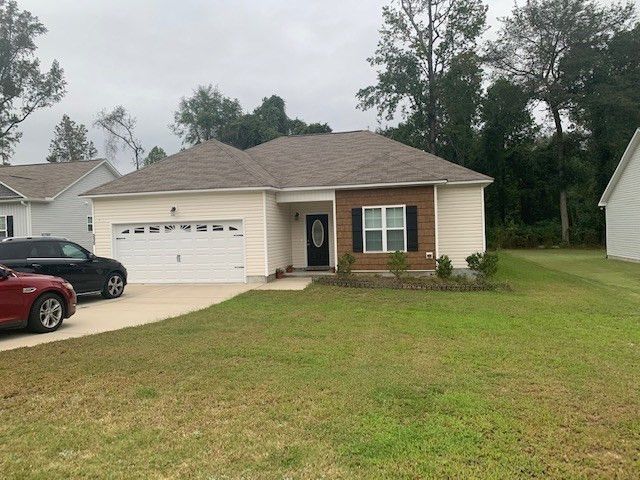 215 Whetstone Dr, Angier, NC 27501