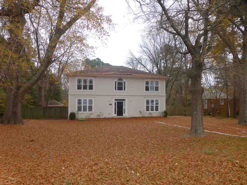 215 Wilmot Dr, Raleigh, NC 27606