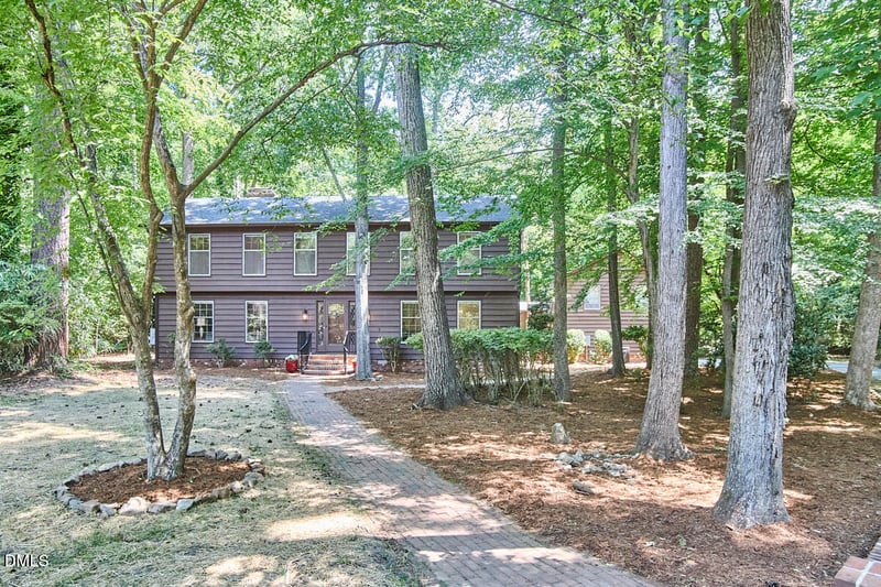 2152 Lakeshore Ct, Chapel Hill, NC 27514