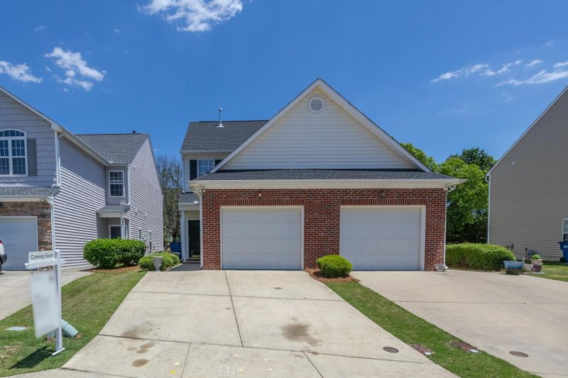 2152 Thornblade Dr, Raleigh, NC 27604