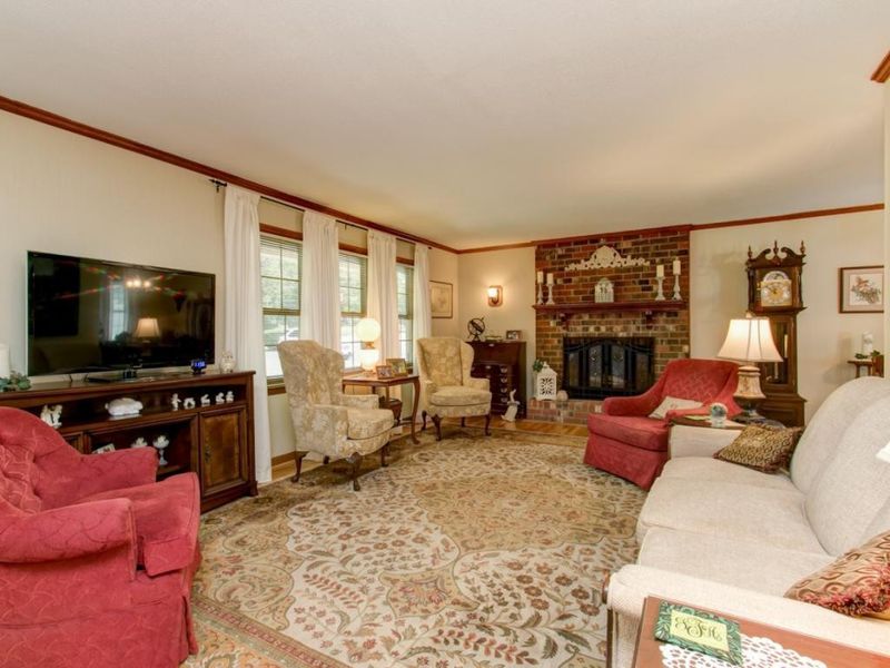 2154 W Front St, Burlington, NC 27215