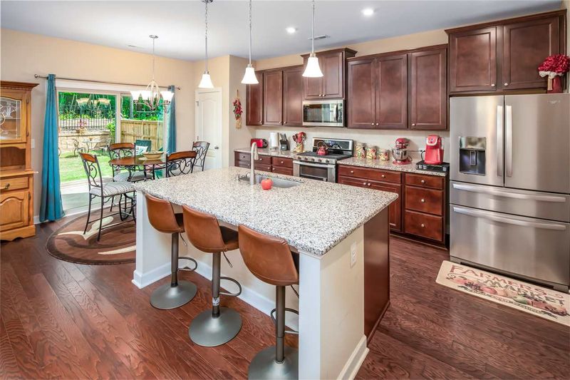 2155 Mckenzie Ridge Ln, Apex, NC 27502