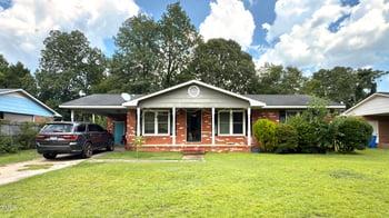 2155 Qualiridge Dr, Fayetteville, NC 28304