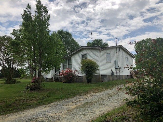 2157 Old Durham Rd, Roxboro, NC 27573