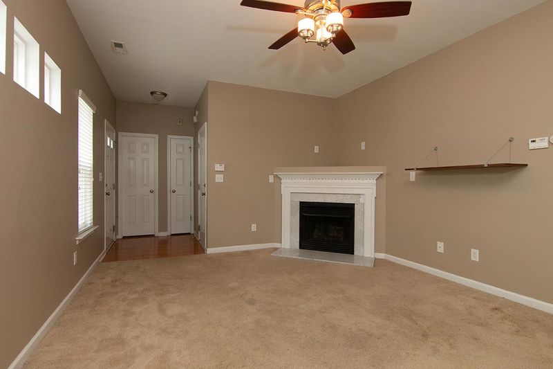 2158 Metacomet Way, Raleigh, NC 27604
